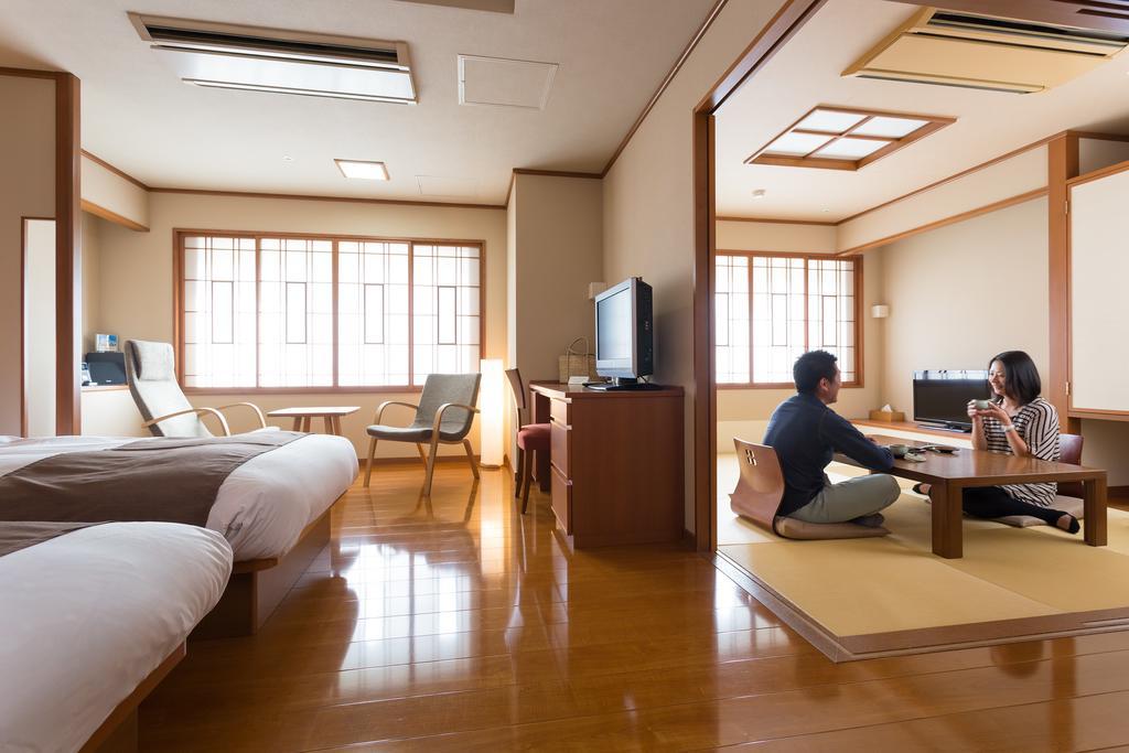 Hotel Taisetsu Onsen&Canyon Resort Kamikawa  Exterior photo